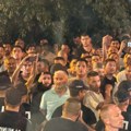 Sramota blokadera: Blokirali centar Novog Sada i igraju kolo VIDEO