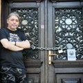 Bivši odbornik tuži pisca i traži 200 hiljada, jedan od dokaza fotografija s Bjelom. Stojiljković odgovara: Očekivao sam…