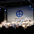 Mladi iz Srbije bili deo međunarodne posade „flote mira” Odbacili predrasude i uživali