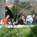 Išla svaki dan u isti kafić, a onda je od konobara dobila poruku od koje se prenerazila: "Ovo mi se nikada nije desilo, šta…