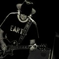 Neil Young obećava da će ukloniti svoju muziku sa Amazona