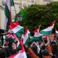 "Ako ne želite da ugrozite odnose, ne pričajte o politici": Sve napetija atmosfera pred sutrašnje izbore u Mađarskoj