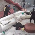 Pao u nesvest kad je čuo da ide na Mundijal! Članovi porodice slavili dok on nepomično leži! Neverovatne scene iz doma…