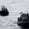 Evakuisano 115 ljudi sa nestalog indonežanskog broda u Javanskom moru, jedna osoba poginula