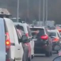 (Video) Drama na ulazu u Beograd! Saobraćajna nesreća kod Bubanj potoka, stvaraju se gužve