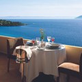 Tropski avgust i septembar: Popust do 66% za luksuzne grčke hotele samo u Travelland-u