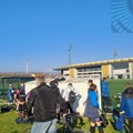 Čitaoci javljaju: Pored novog stadiona mladi fudbaleri se presvlače na poljančetu
