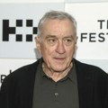 Sin glumačke legende ima rozu kosu i šeta u visokim štiklama: De Niro pogledom seče kao sabljom svakog ko pomisli nešto…