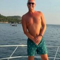 Skinuo se voditelj koji je bio intiman sa pola estrade! Uživa na jahti i krije s kim: "Ne daj Bože da kažem"