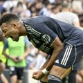 Mardiđani preživeli crveni karton i penal: Real pobeđuje i kada je teško