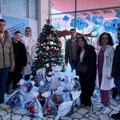 Paketići malim pacijentima u Kliničkom centru od Studentskog parlamenta Ekonomskog fakulteta i Studentske asocijacije…