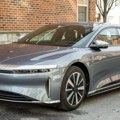 Električni automobil izgubio 40.000 evra na vrednosti za samo 11 meseci