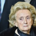 Preminula Bernadet Širak, supruga bivšeg francuskog predsednika