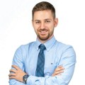 Da li je vreme da se ulaže u američku berzu posle prognoze da će akcije rasti do kraja 2027. godine?