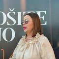 Морала да продаје злато из куће, а сад је сачекоа нестварни поклон: Водитељка ван себе