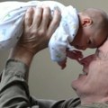 Da i tate koriste porodiljsko bolovanje: Nove zakonske izmene stupile na snagu