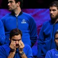 Novak pecnuo Nadala i federera Đoković zbog jednog pitanja prekinuo konferenciju, novinari prasnuli u smeh (video)