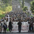 (FOTO) Veliki migrantski karavan kreće s juga Meksika prema SAD-u