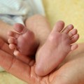 Roditelji iz Srbije privedeni nakon smrti tromesečne bebe u Beču