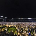 Neverovatan snimak! Stadion je odjednom postao mravinjak: Snimak od koga zastaje dah! Video