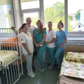 Humanitarac Nenad Erić ovog puta sa prijateljima pomaže Odeljenju pedijatrije