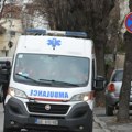 Povređena devojka na pešačkom prelazu: Kod škole u Rakovici udarila pešaka, građani je pomerali povređenu iako su lekari…