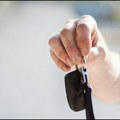 Opštinari iz siromašnog Ražnja kupili novi automobil od Kostića