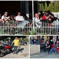 „Što guraš, dečko?“ Pogledajte sukob narodnog poslanika ZLF-a sa sumnjivim muškarcima u Kosjeriću