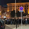Policija između pristalica vlasti i demonstranata u Beogradu