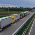 Krenuli kamioni preko granice - kakvo rešenje nudi Brisel