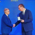 Direktor Pozorišta u Zaječaru, Vladimir Đuričić, odlikovan Zlatnom medaljom za zasluge: Medalju mu uručio Aleksandar Vučić…