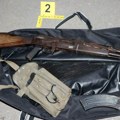 Akcija policije u Mladenovcu: uhapšen mladić jer je krio automatsku pušku i municiju