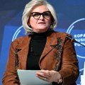 Tabaković: Cene hrane stabilne, odugovlačenje oko NIS skupo košta Srbiju