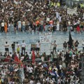 BLOG UŽIVO Reka ljudi sliva se ka Slaviji, studenti objavili prve snimke sa Trga: "Okupljamo se"