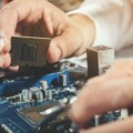 Amerika preokreće igru: Apple i Intel prave čipove u SAD – Tramp objavio bombu