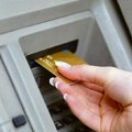 Bankomat mu "progutao" 6.000 evra: Na potvrdi pisalo 0, banka mu sada vraća deo po deo: Evo gde je novac nestao