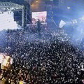 Vučić, Fico, Dodik na prepunom trgu u Novom Sadu Vučić pešačio 5 km kroz grad, odzvanja "Ruzmarin" i "Aco Srbine" (foto, video)…
