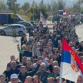 (Foto, video) Bajkeri i poljoprivrednici idu ka Novom Sadu, Vučić stiže vozom. Večeras veliki skup liste "Ujedinjena Srbija" u…