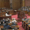 Opozicija pitala ko je odgovoran za falsifikovanje steno beleški, Orlić uzvratio – čudo ste vi svi skupa