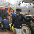 Na protestu farmera u Indiji policija upotrebila suzavac, zatvoreni autoputevi