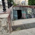 Ne ulazite u prolaz kod Vukovog spomenika, čak ni ako vas neko juri