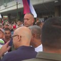 Vučević u Pančevu na „skupu protiv blokada“, okupljanja pristalica SNS u još 3 grada