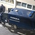 (Video) Pogledajte kako su uhapšeni kraljevčani spremali napad na Vučića i njegovu porodicu, privedeni s lisicama na rukama