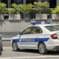 Хорор у Миријеву: Мушкарац грабио и вукао децу по земљи наочиглед пролазника, мајка вриштала: "Зауставите га!"