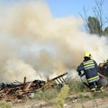 Požari kod Zaječara i u Deliblatskoj peščari, gase ih helikopteri