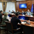 Operativni tim razmatrao situaciju zbog visokih temperatura, u fokusu suzbijanje požar