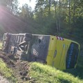 Prevrnuo se autobus sa nemačkim đacima u Holandiji: Najmanje 20 povređenih