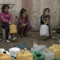 Deca iz Gaze gladna i žedna, vrti im se u glavi jer ne jedu dovoljno
