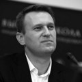 Navaljni bio čvrsto vezan par sati pre nego što je preminuo? Procureo najnoviji izveštaj u kom se navodi od čega je umro