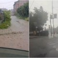 Pljusak paralisao Kragujevac i okolinu! Voda se sliva niz ulice, objavljeni snimci potopa